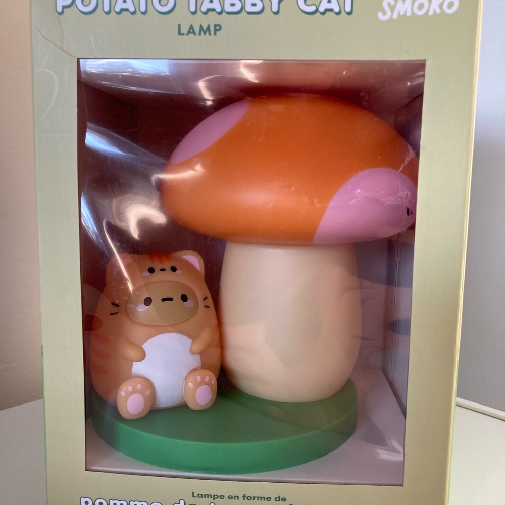 Smoko Potato Tabby Cat Mushroom Lamp, NIB